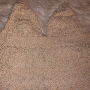 ✨Forever 21 Crochet Halter top🌻